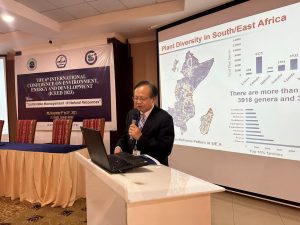 Prof Wang Qinfeng, Director of SAJOREC, CAS.