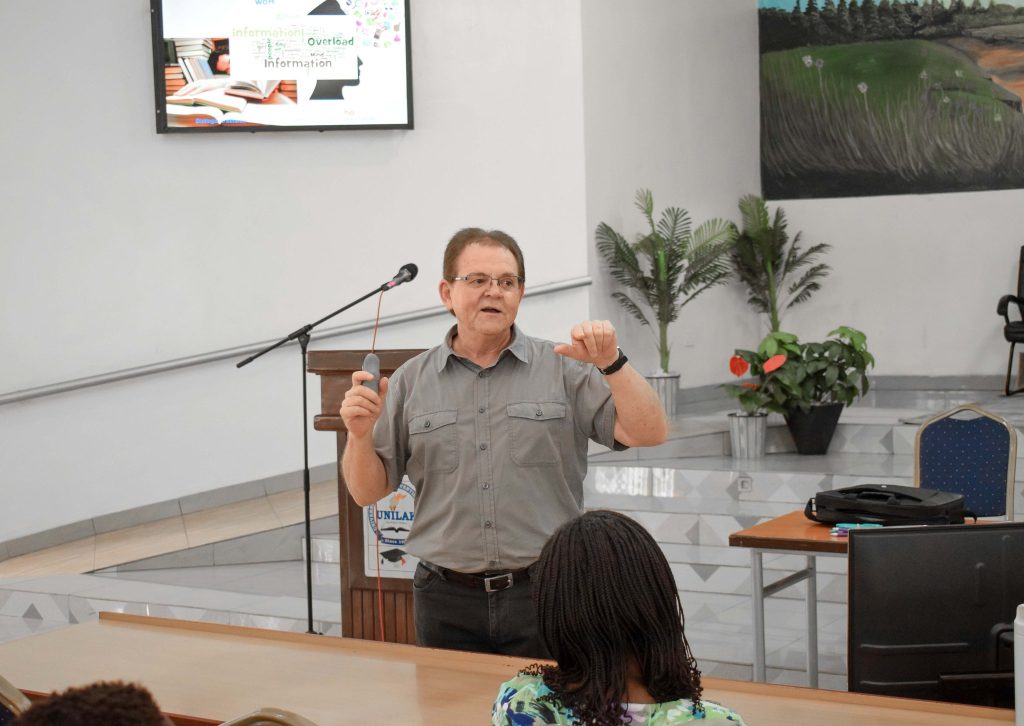 Prof Marius engages Lecturers on African consumer behavior and marketing principles