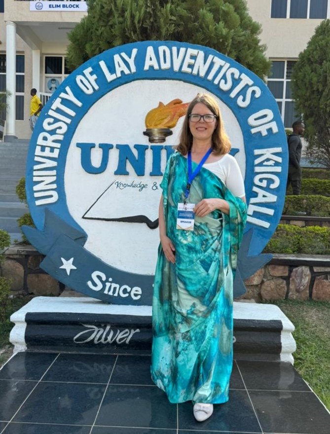 Dr. Gabriele Schäfer joins UNILAK as Visiting Professor