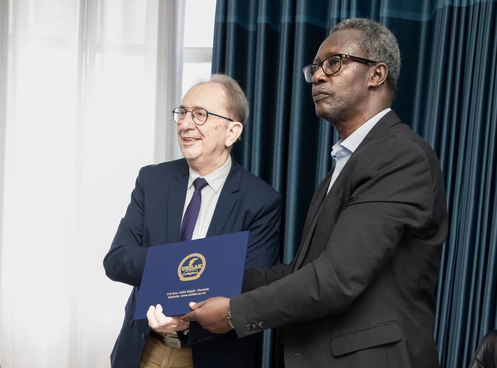 UNILAK Signs MoU with Avenay Val d'Or to Foster Cultural Exchange and Internship Opportunities